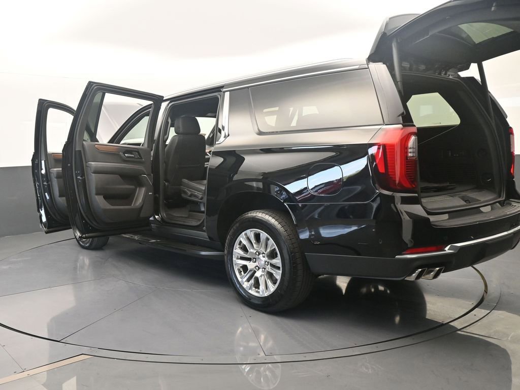 Used 2025 GMC Yukon XL Denali AWD/4WD image 86