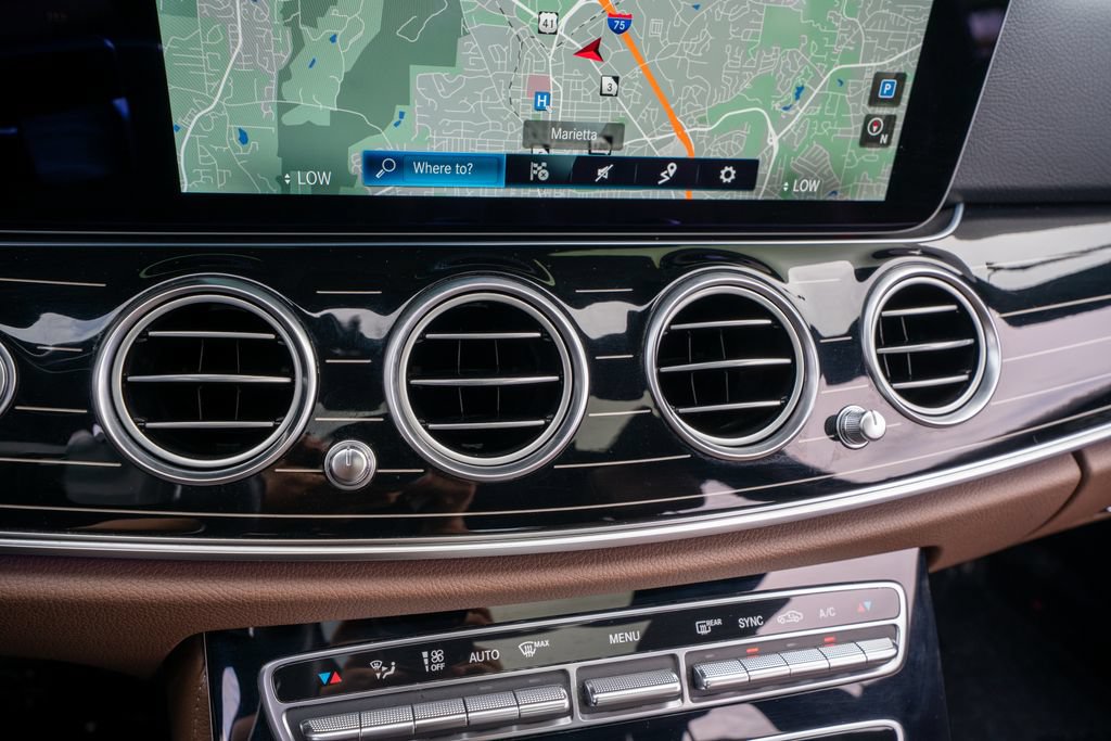Used 2021 Mercedes-Benz E 350 Sedan image 40