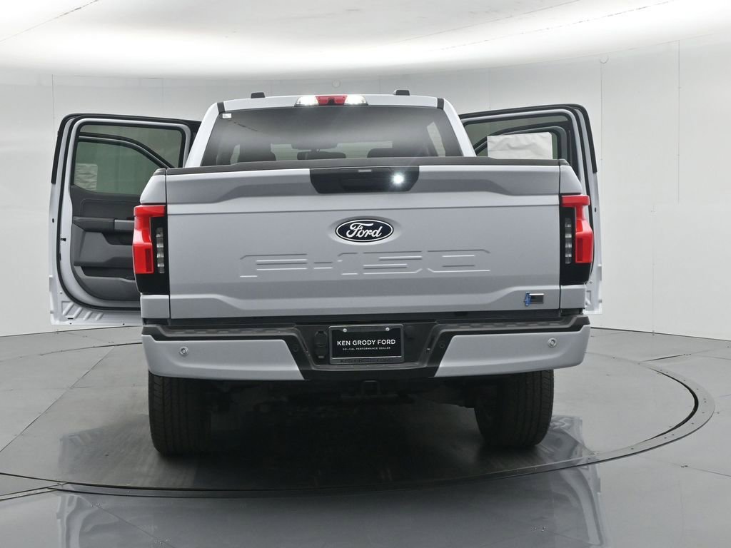 New 2025 Ford F150 Lightning Flash AWD/4WD image 33