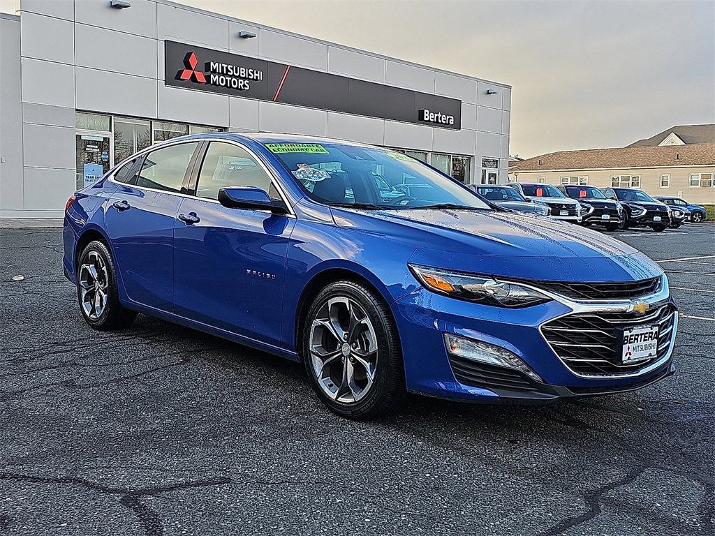 Used 2023 Chevrolet Malibu LT image 1
