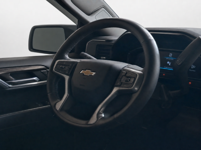 Used 2023 Chevrolet Silverado 1500 LT AWD/4WD image 14