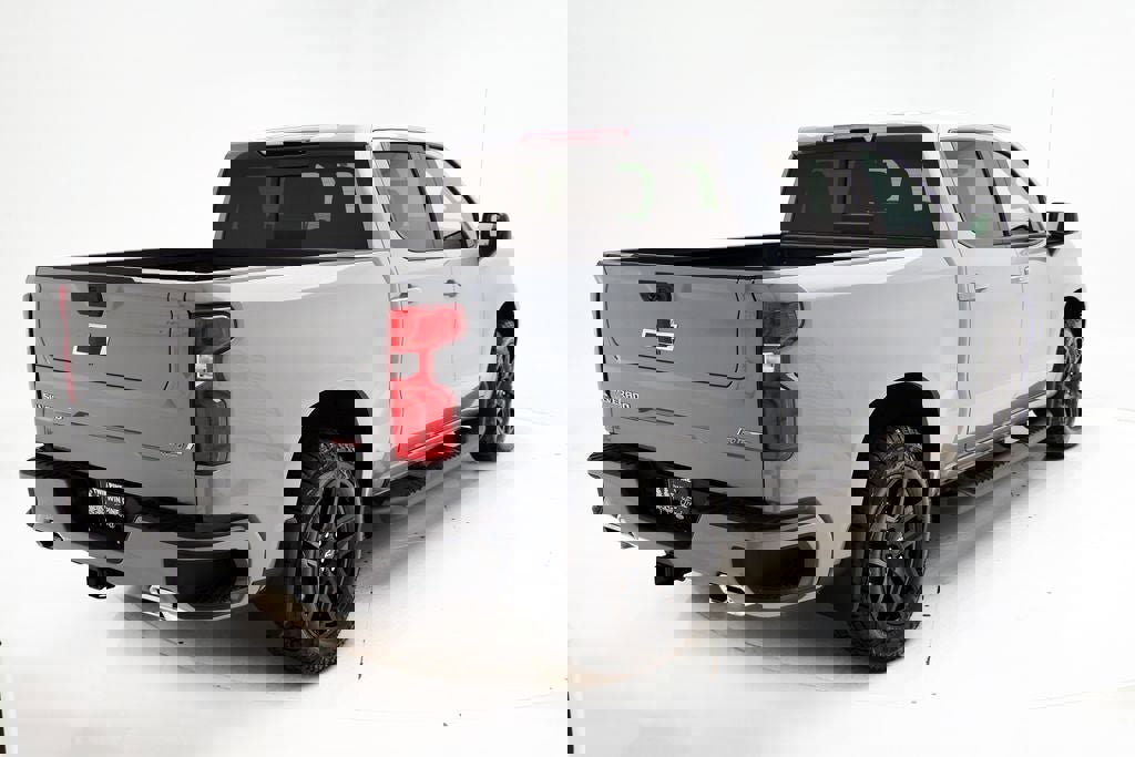 Used 2024 Chevrolet Silverado 1500 RST image 9