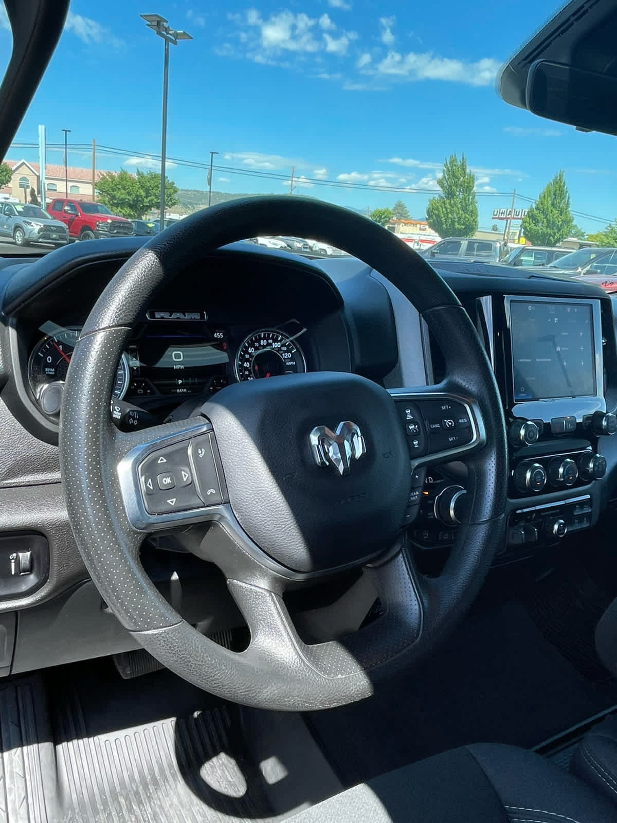 Used 2025 RAM 1500 Warlock AWD/4WD image 23