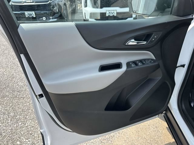 Certified 2018 Chevrolet Equinox LS FWD image 15