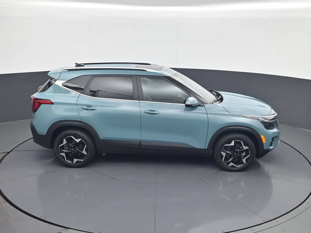 Used 2024 Kia Seltos EX AWD/4WD image 17