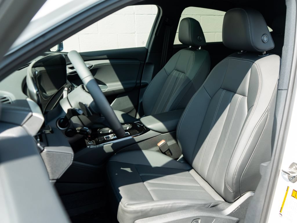 New 2027 Audi Q6 e-tron Premium AWD/4WD image 8