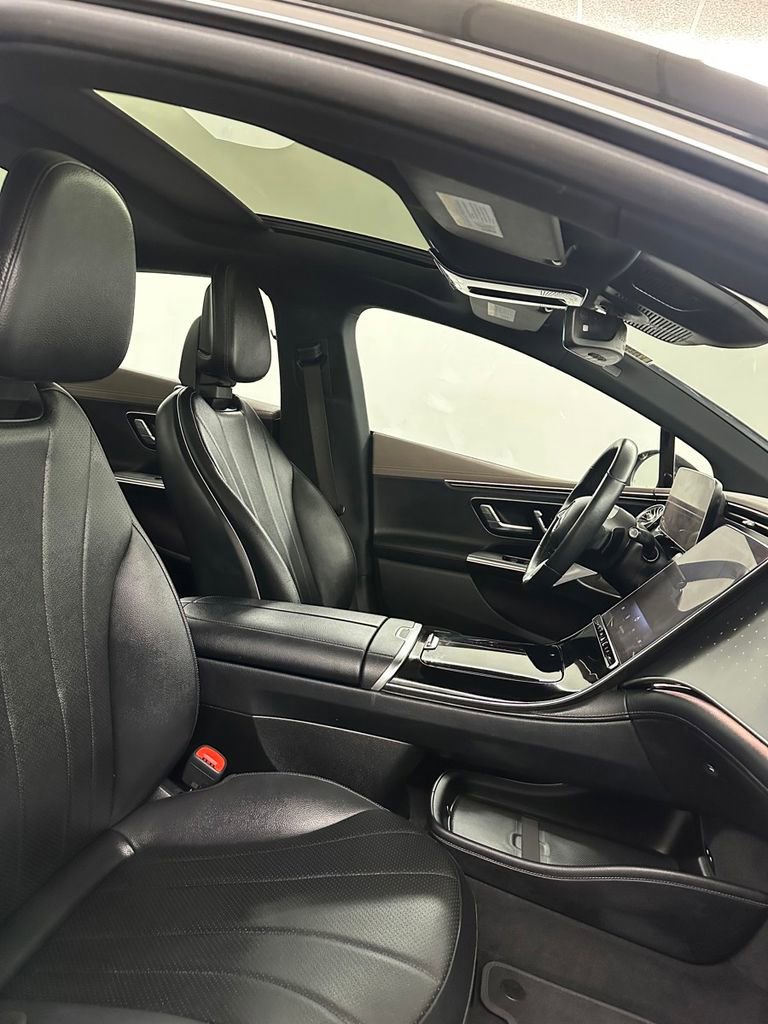 Used 2024 Mercedes-Benz EQE 350+ 4MATIC Sedan w/ Driver Assistance Package image 33