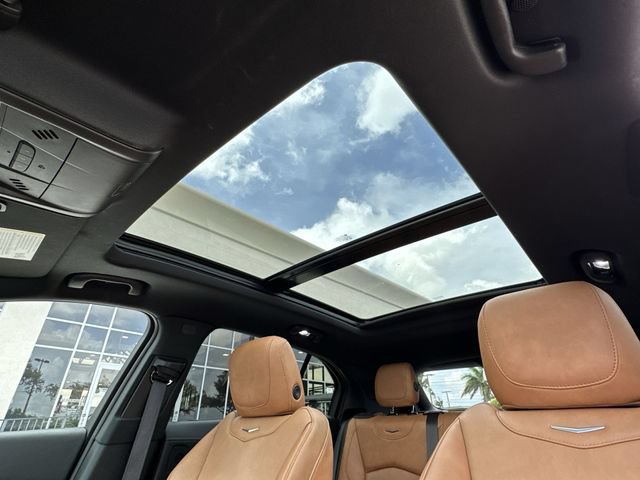 Certified 2023 Cadillac XT4 Sport FWD image 28