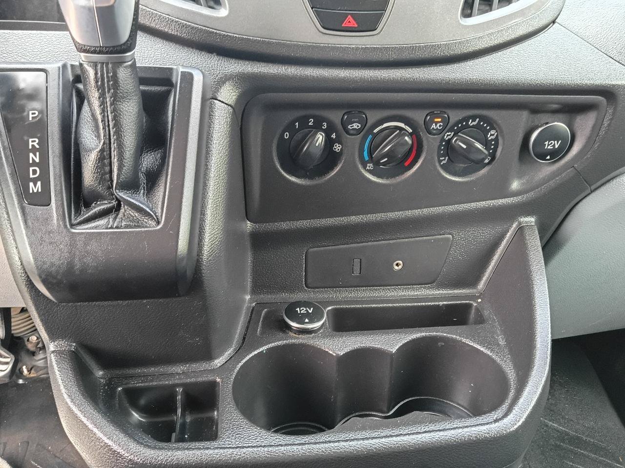 Used 2015 Ford Transit 150 XL RWD image 17