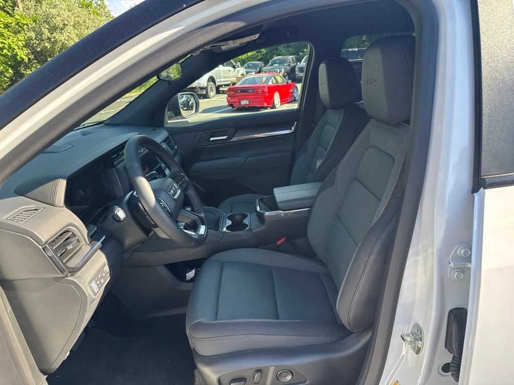 New 2026 GMC Terrain AT4 w/ Convenience Package III AWD/4WD image 10