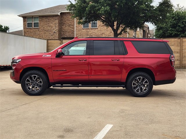 Used 2023 Chevrolet Suburban Z71 w/ Luxury Package AWD/4WD image 11
