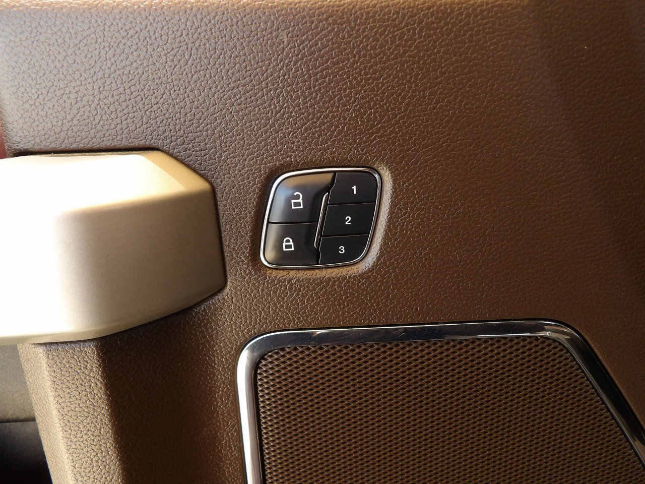 Used 2017 Ford F150 King Ranch w/ Equipment Group 601A Luxury image 10