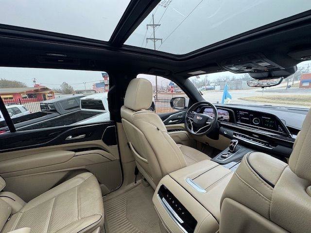 Used 2021 Cadillac Escalade ESV Premium Luxury AWD/4WD image 36
