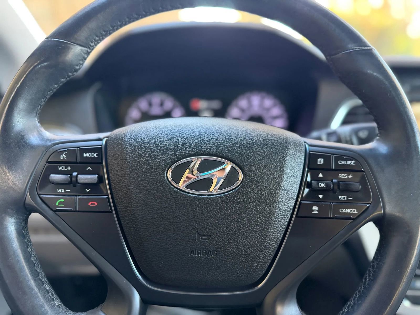 Used 2015 Hyundai Sonata Limited w/ Option Group 06 FWD image 18