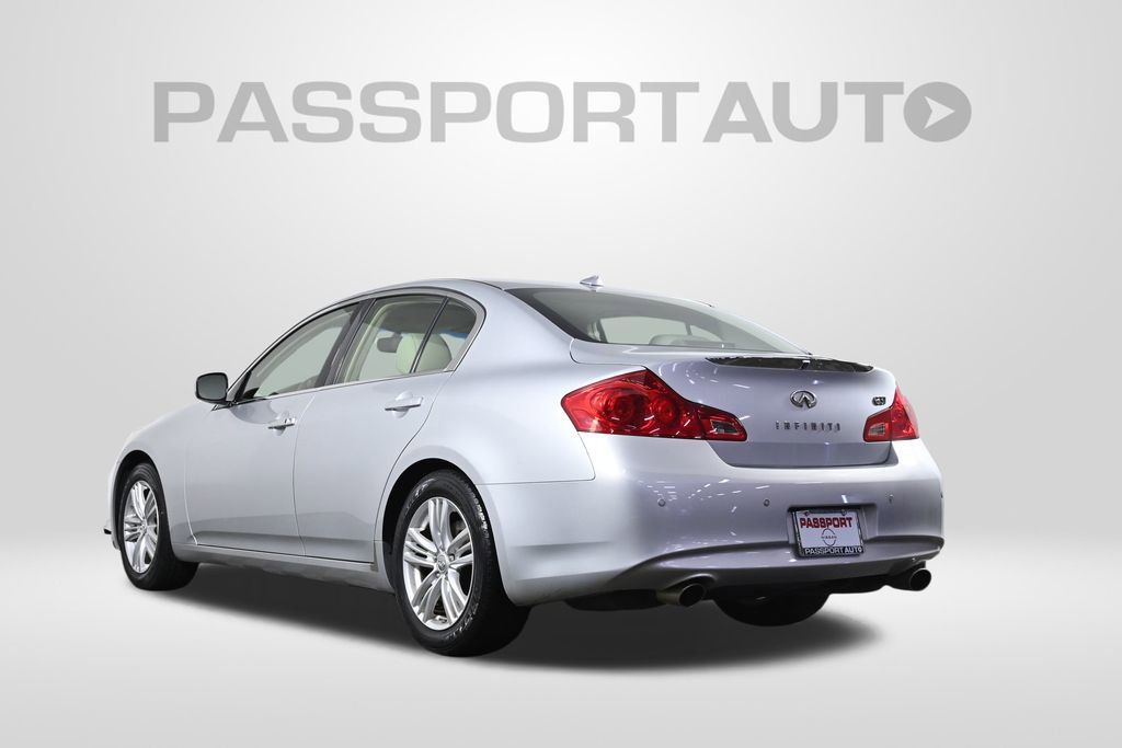 Used 2012 INFINITI G37 Journey w/ Premium Pkg image 7
