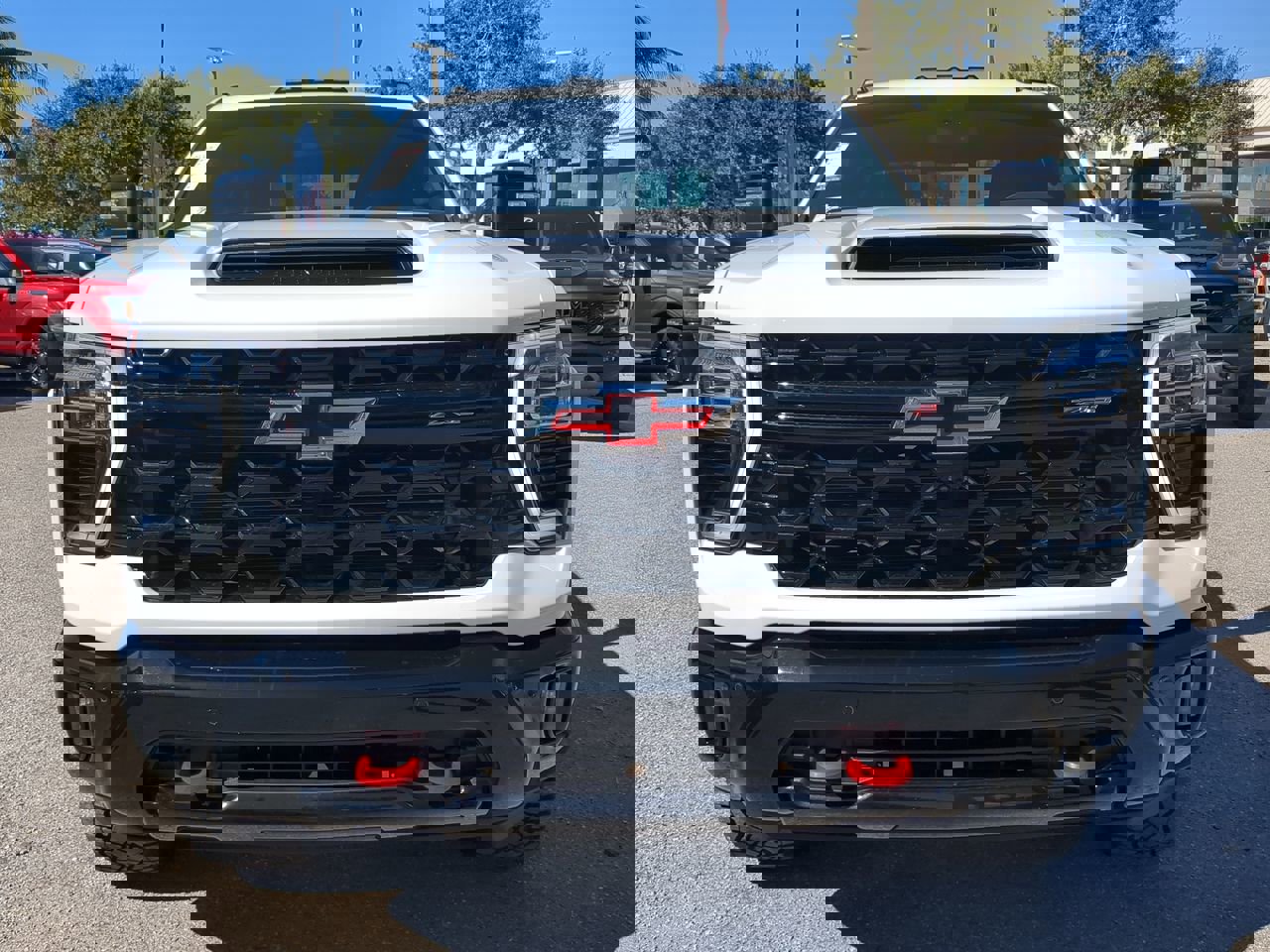 Used 2025 Chevrolet Silverado 2500 ZR2 image 3