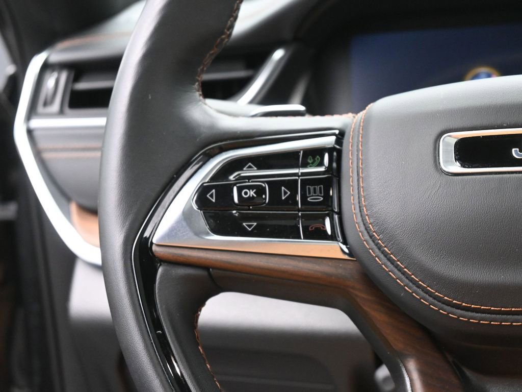 Used 2024 Jeep Grand Cherokee L Summit w/ Advanced Protech Group IV image 32