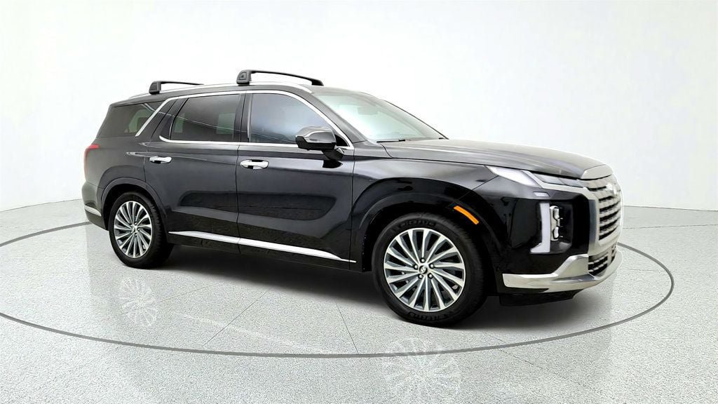 Used 2024 Hyundai Palisade Calligraphy AWD/4WD image 3