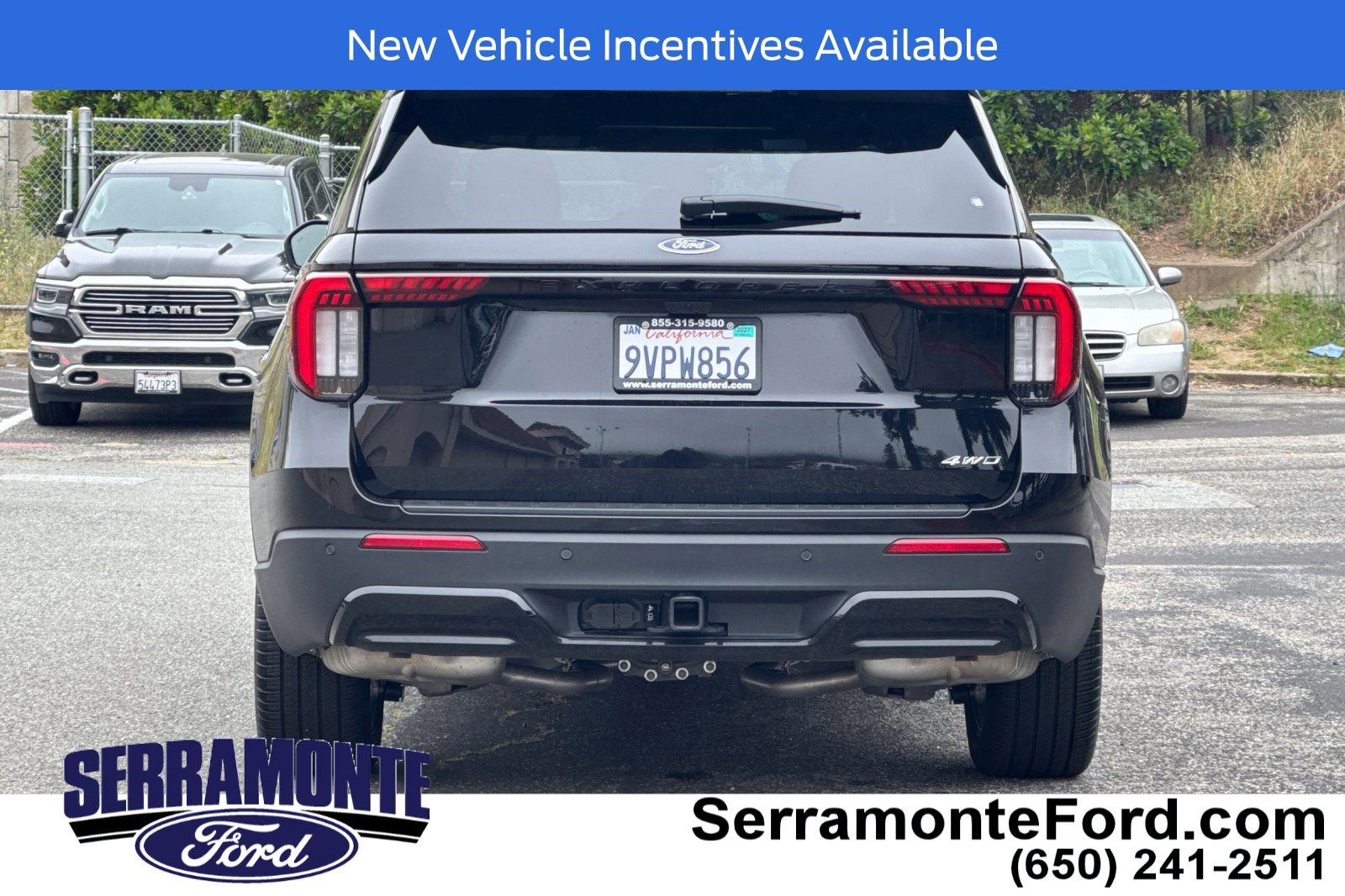 Used 2026 Ford Explorer ST-Line w/ ST-Line Street Pack AWD/4WD image 5