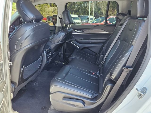 Used 2022 Jeep Grand Cherokee L Limited w/ Black Appearance Package image 8