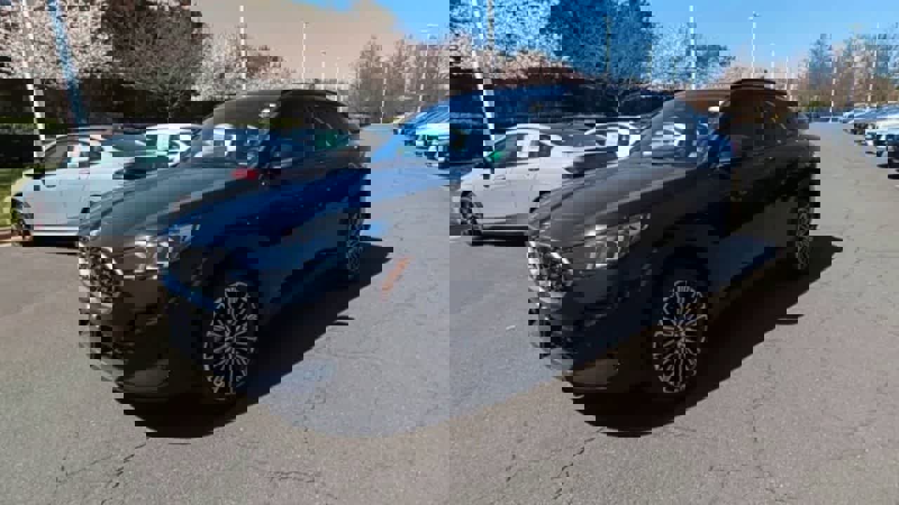 Used 2025 BMW X2 xDrive28i w/ Convenience Package image 4