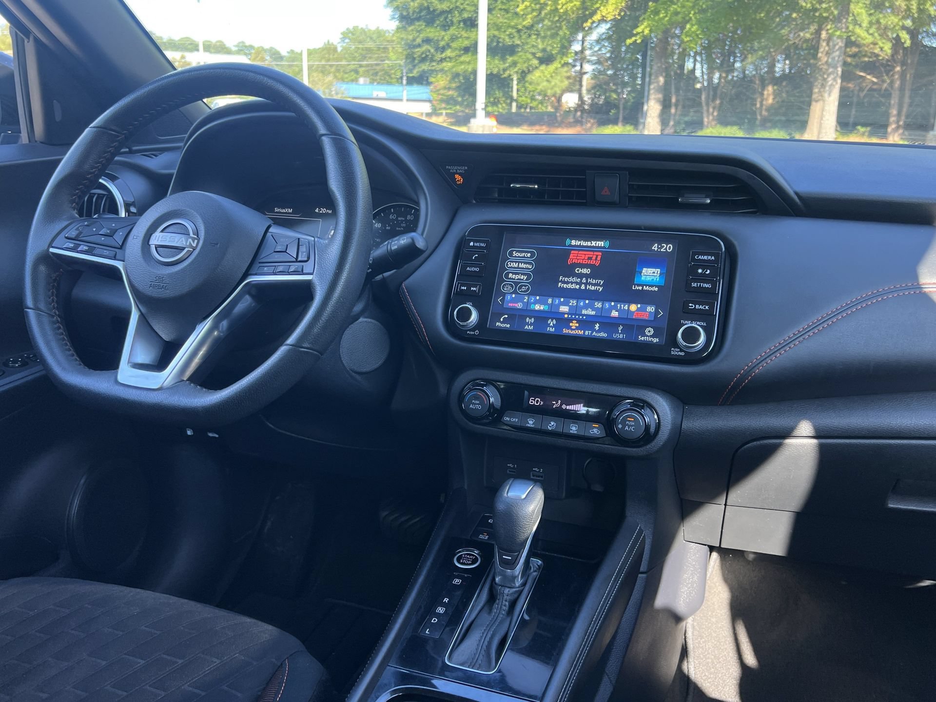 Used 2024 Nissan Kicks SR FWD image 3