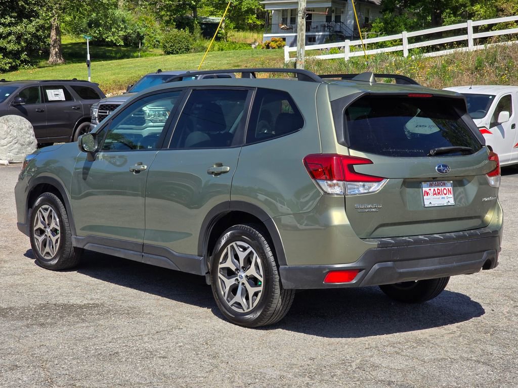 Used 2021 Subaru Forester Premium AWD/4WD image 16