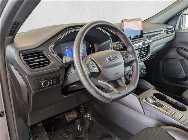 Used 2025 Ford Escape ST-Line image 10
