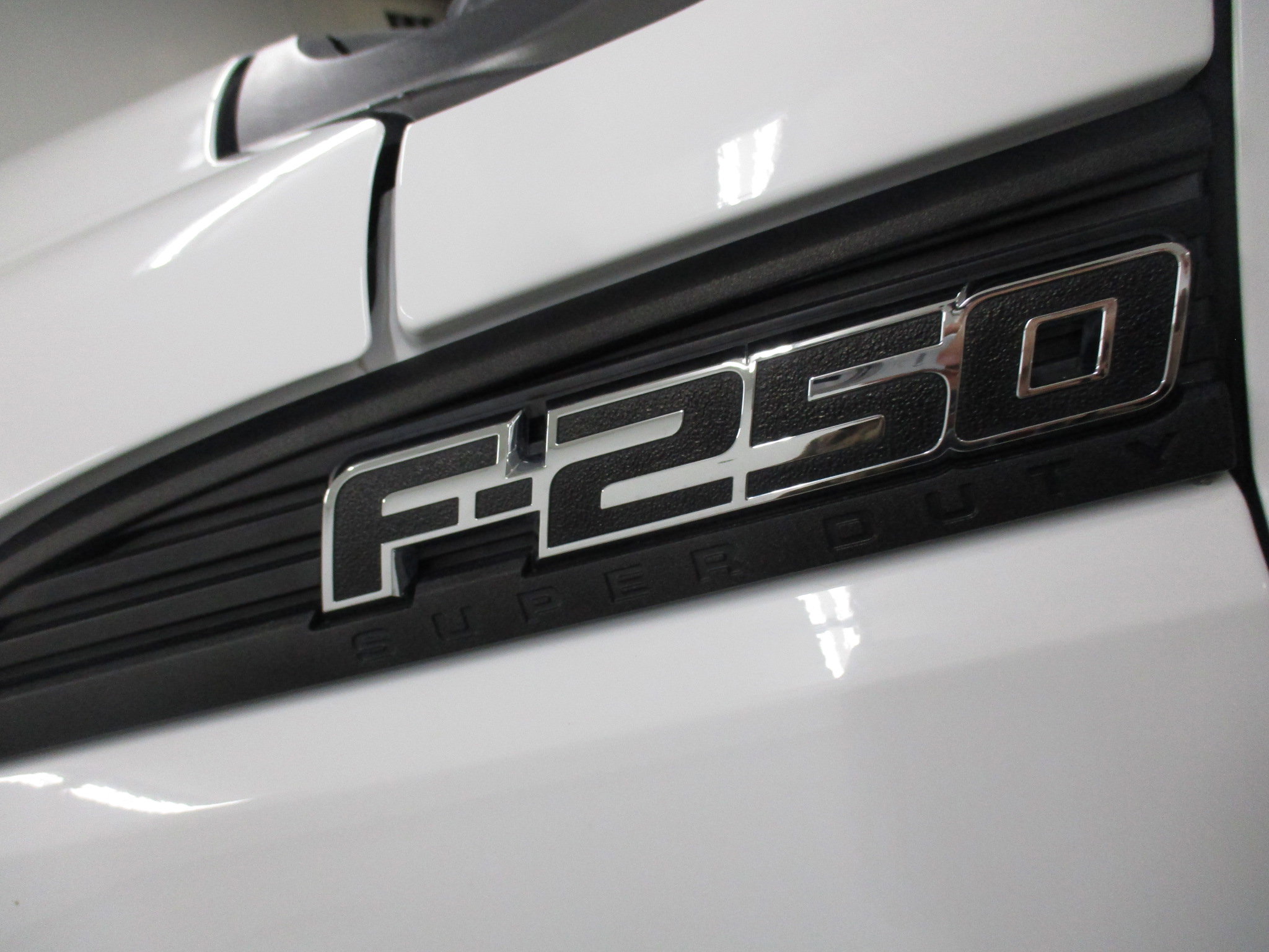 Used 2015 Ford F250 XL w/ Power Equipment Group image 5