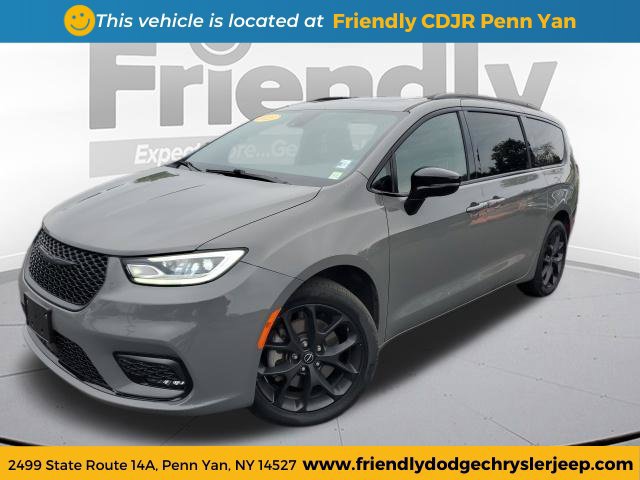 Used 2025 Chrysler Pacifica Limited