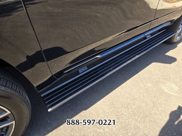 Used 2024 Cadillac Escalade Sport w/ LPO, ONYX Package AWD/4WD image 9