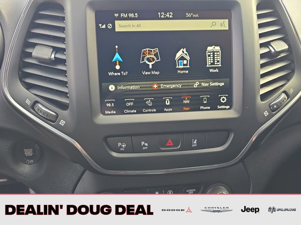 Used 2023 Jeep Cherokee Altitude Lux image 20