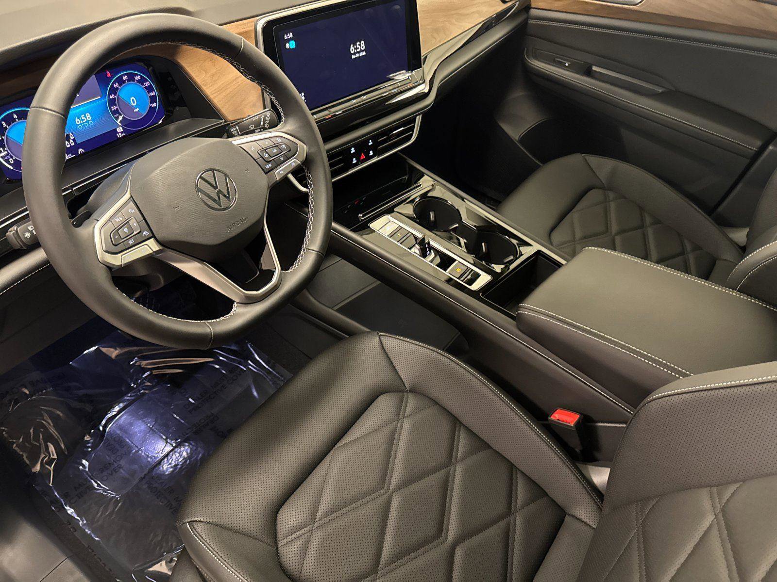 New 2026 Volkswagen Atlas SE image 9