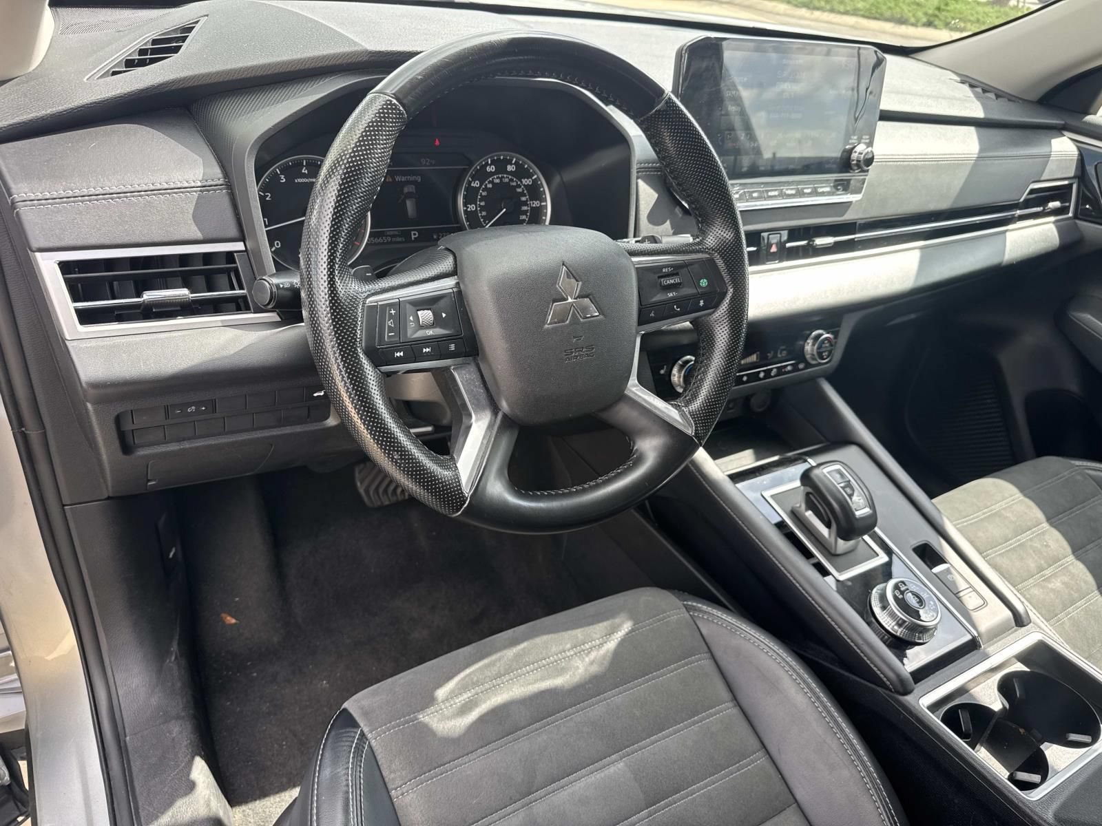Used 2024 Mitsubishi Outlander SE AWD/4WD image 18