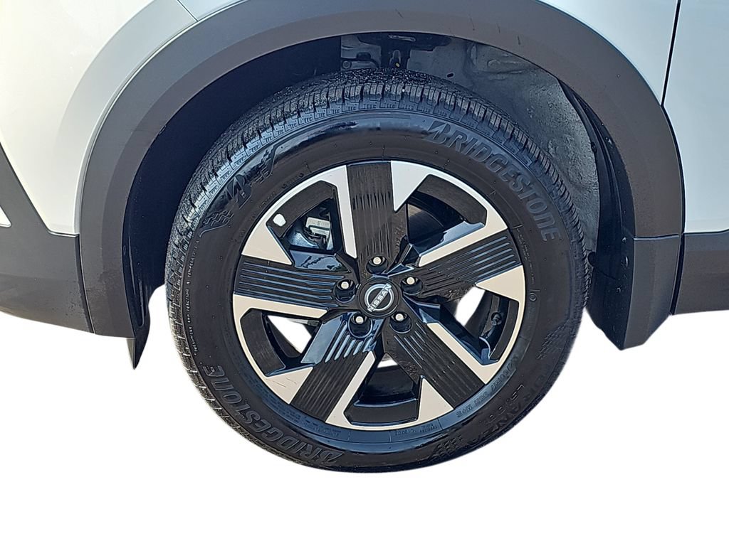 Used 2026 Nissan Kicks SV w/ Charging Package AWD/4WD image 29