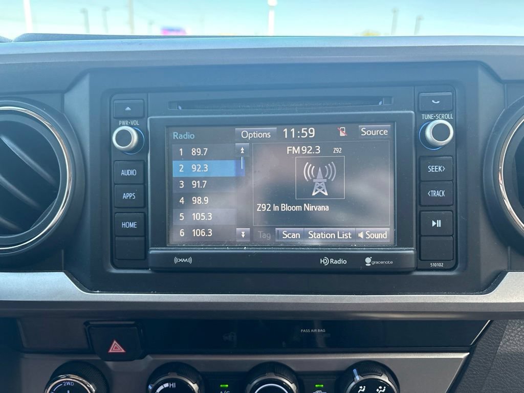 Used 2018 Toyota Tacoma SR5 AWD/4WD image 19