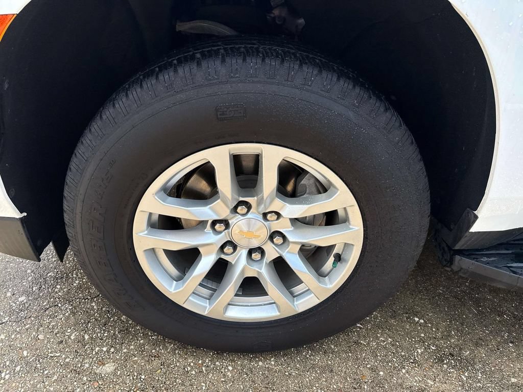 Used 2024 Chevrolet Tahoe LT RWD image 4