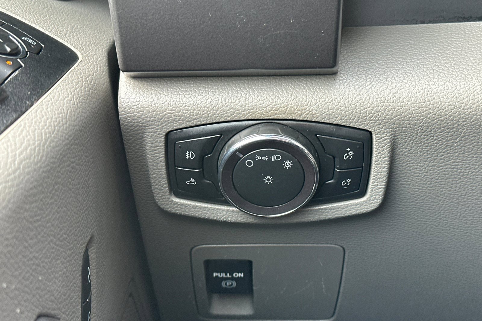 Used 2020 Ford F150 XLT w/ Max Trailer Tow Package image 28