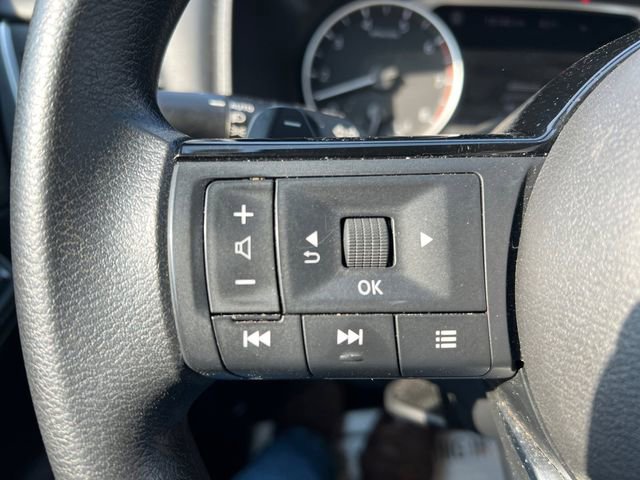 Used 2023 Nissan Rogue SV AWD/4WD image 25