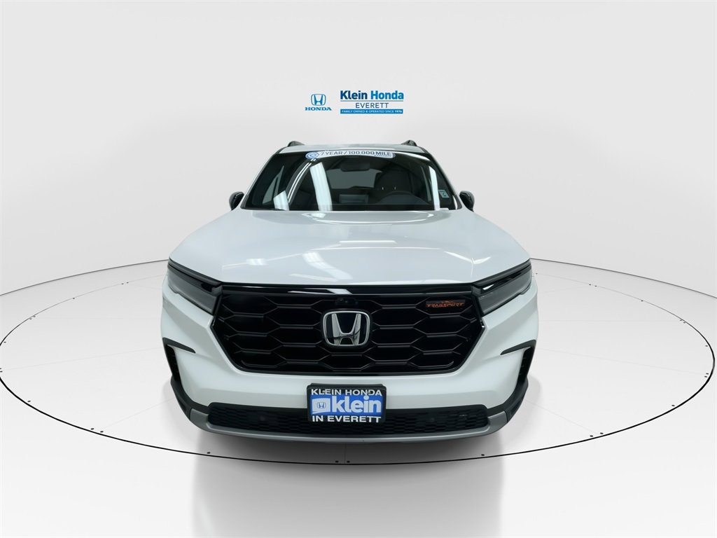 Certified 2025 Honda Pilot TrailSport image 5
