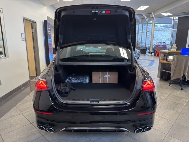 New 2026 Mercedes-Benz E 53 AMG e 4MATIC Sedan image 9