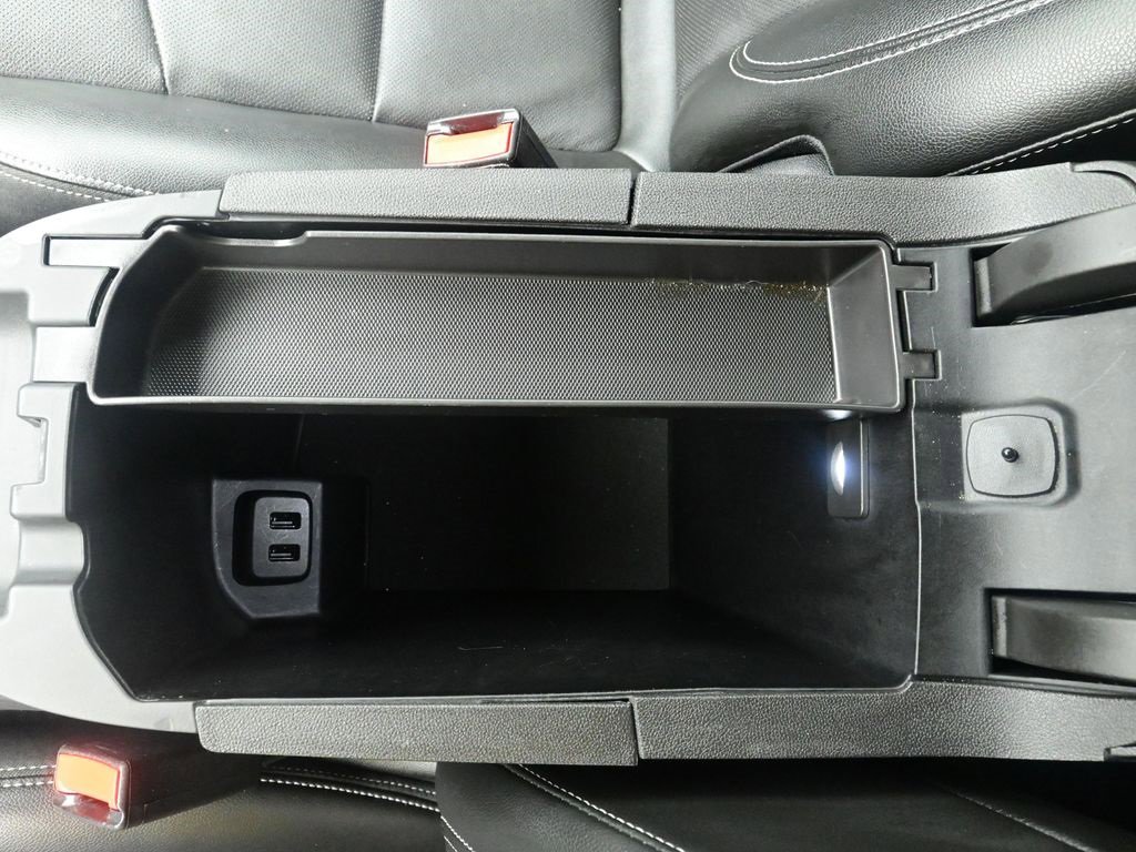 Used 2024 GMC Terrain SLT image 18