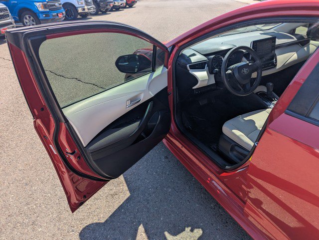 Used 2020 Toyota Corolla LE FWD image 8