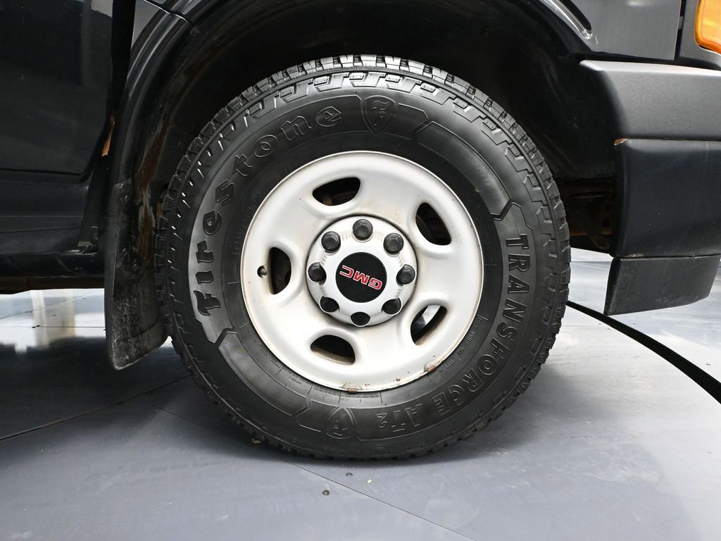 Used 2018 GMC Savana 2500 image 15