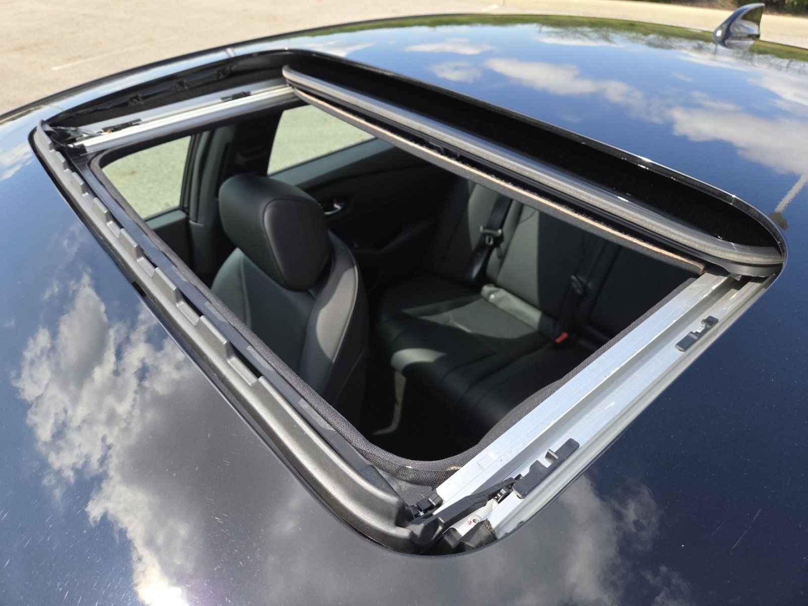 Used 2023 Honda Accord Sport image 4