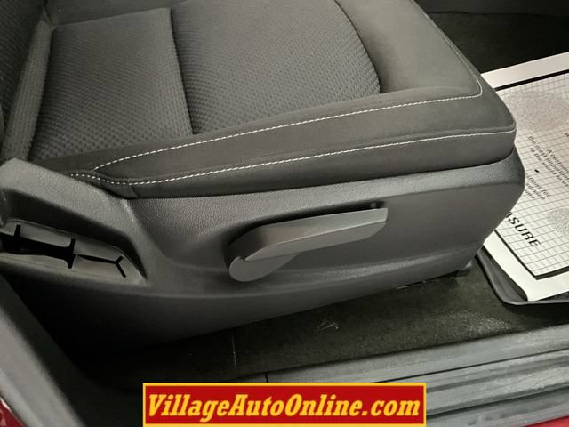 Used 2018 Chevrolet Colorado LT w/ LT Convenience Package AWD/4WD image 37