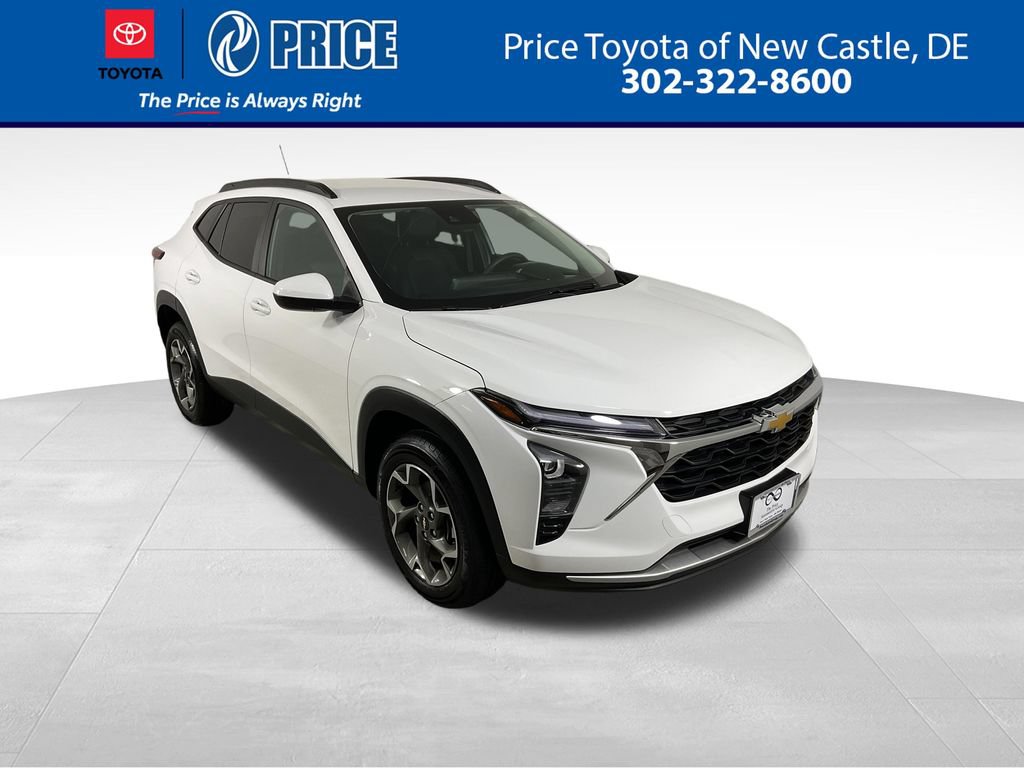 Used 2025 Chevrolet Trax LT