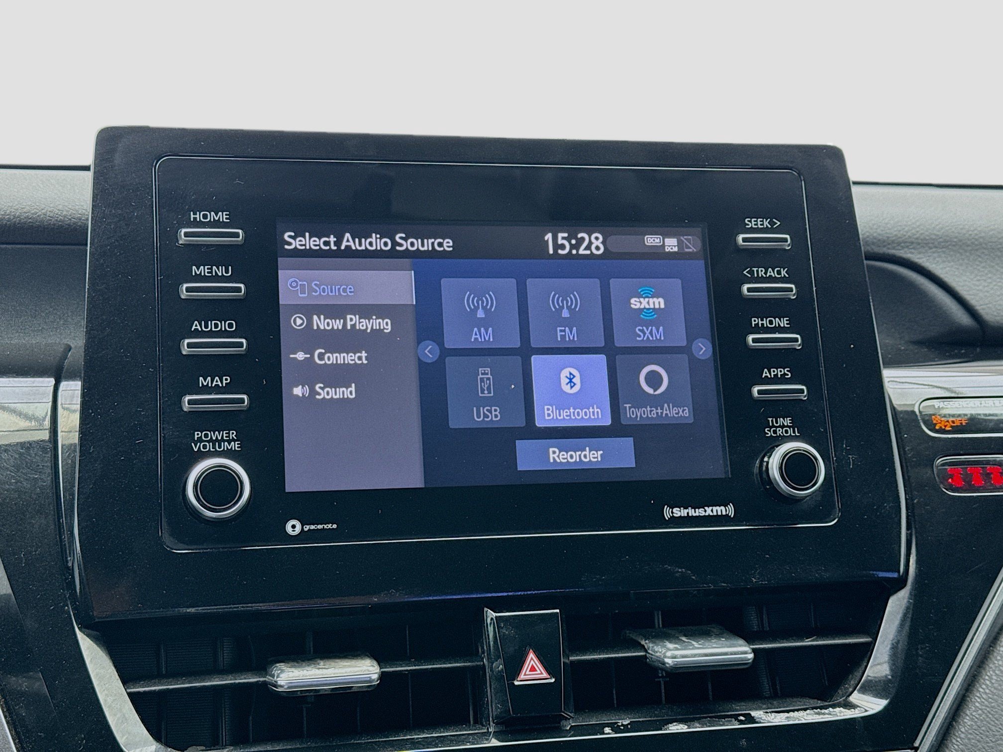 Used 2023 Toyota Camry SE FWD image 11