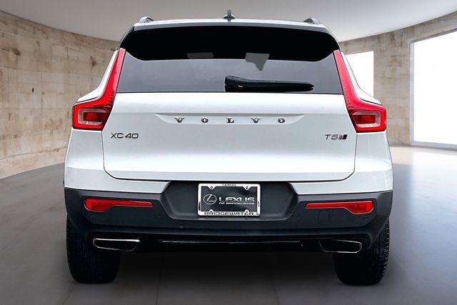 Used 2020 Volvo XC40 T5 R-Design w/ Protection Package image 6