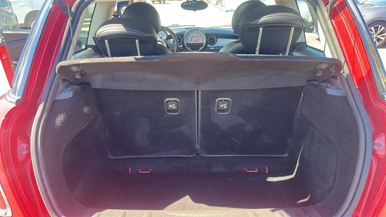 Used 2011 MINI Cooper Hardtop FWD image 29